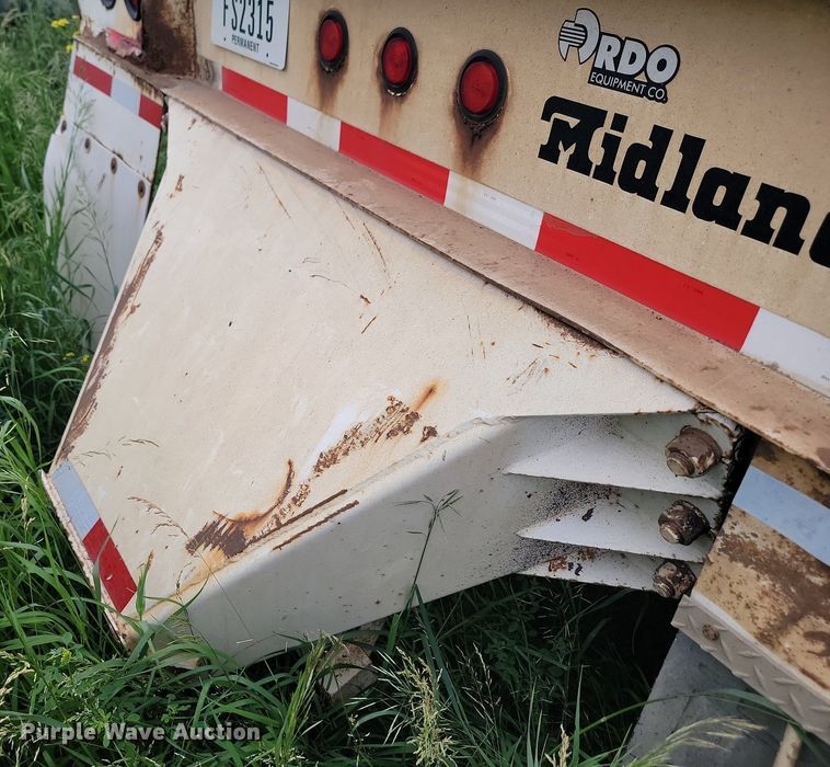 image for item NZ9957 2008 Midland  MG40TC2000 bottom dump trailer