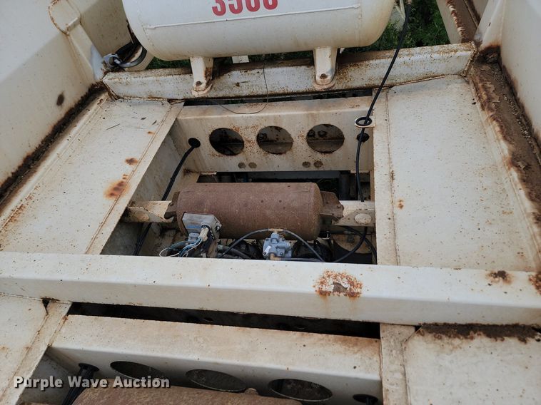 image for item NZ9957 2008 Midland  MG40TC2000 bottom dump trailer