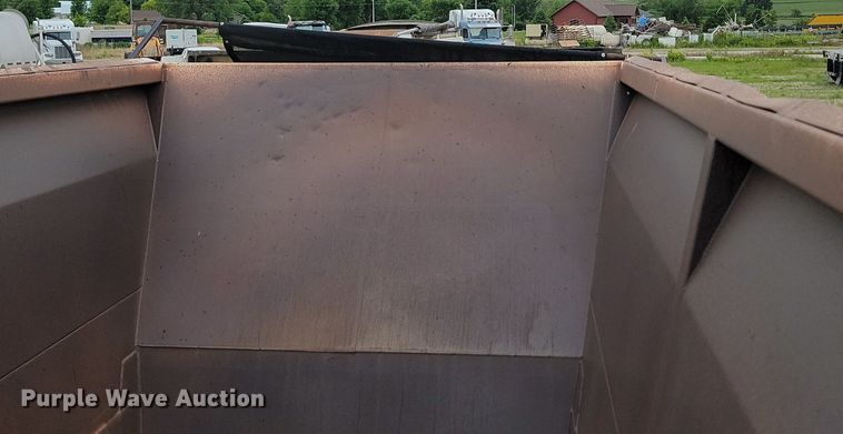 image for item NZ9957 2008 Midland  MG40TC2000 bottom dump trailer