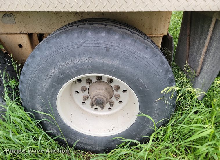 image for item NZ9957 2008 Midland  MG40TC2000 bottom dump trailer