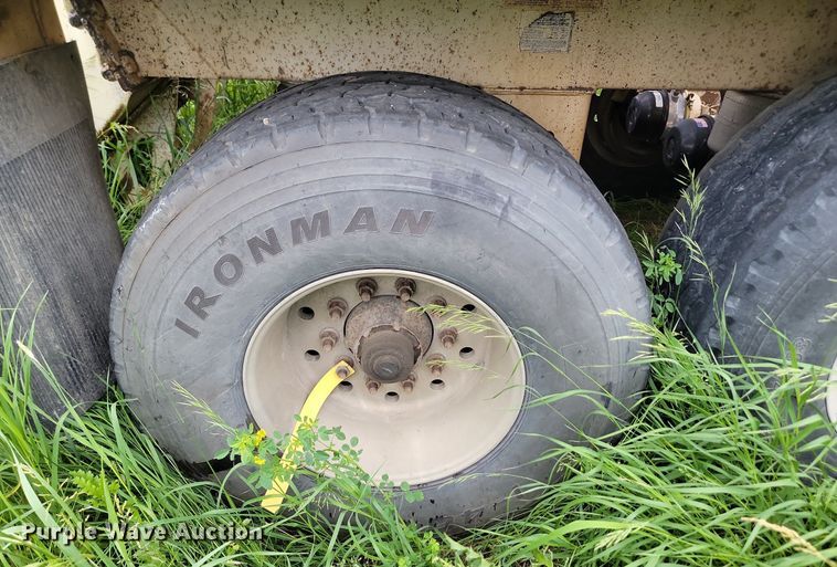 image for item NZ9957 2008 Midland  MG40TC2000 bottom dump trailer