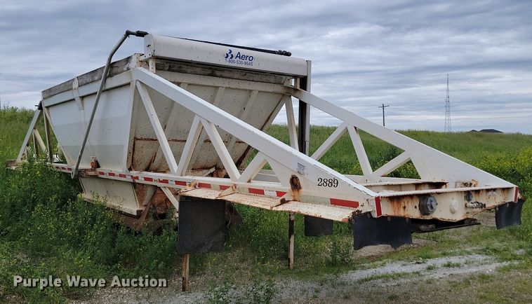 image for item NZ9958 1995 Ranch Manufacturing Co. bottom dump trailer
