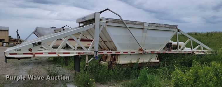 image for item NZ9958 1995 Ranch Manufacturing Co. bottom dump trailer