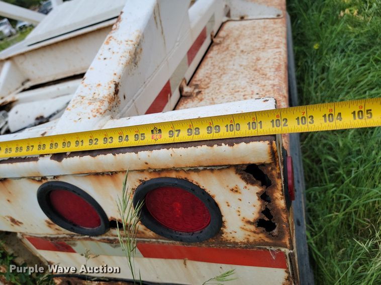 image for item NZ9958 1995 Ranch Manufacturing Co. bottom dump trailer