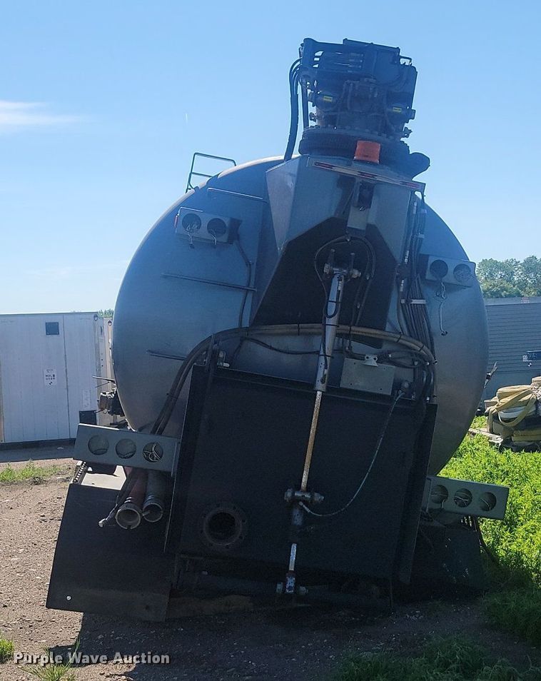 image for item NZ9960 SBA CV-100 hydrovac bed