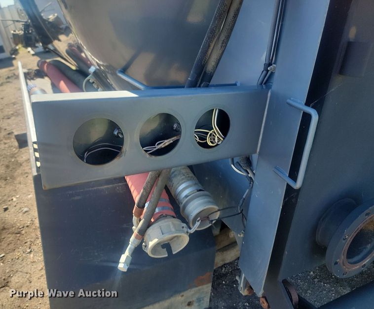 image for item NZ9960 SBA CV-100 hydrovac bed