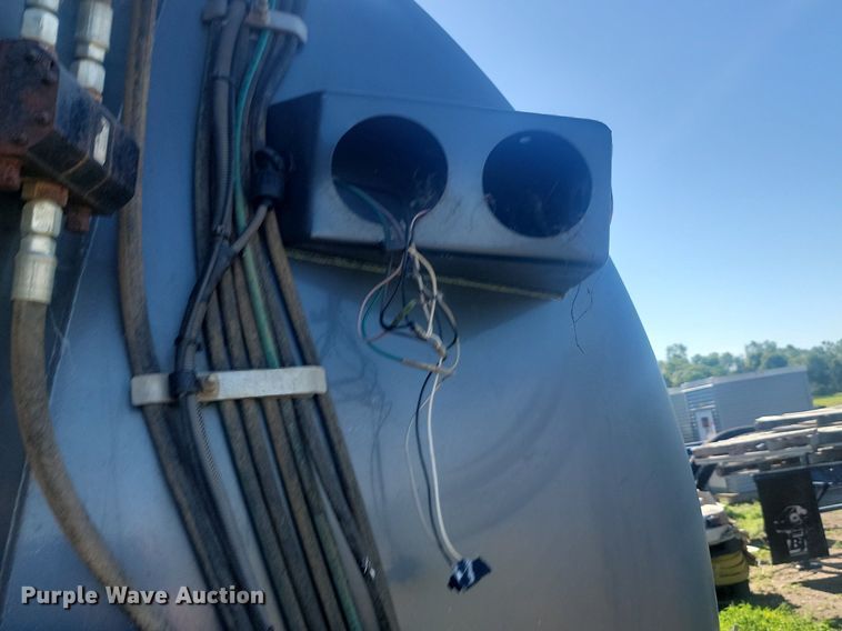 image for item NZ9960 SBA CV-100 hydrovac bed