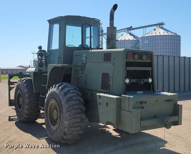 image for item NZ9961 1979 International  530 wheel loader