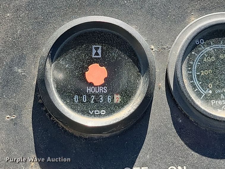 image for item NZ9961 1979 International  530 wheel loader