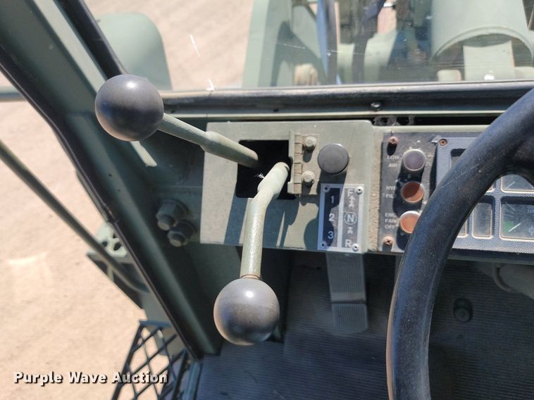 image for item NZ9961 1979 International  530 wheel loader