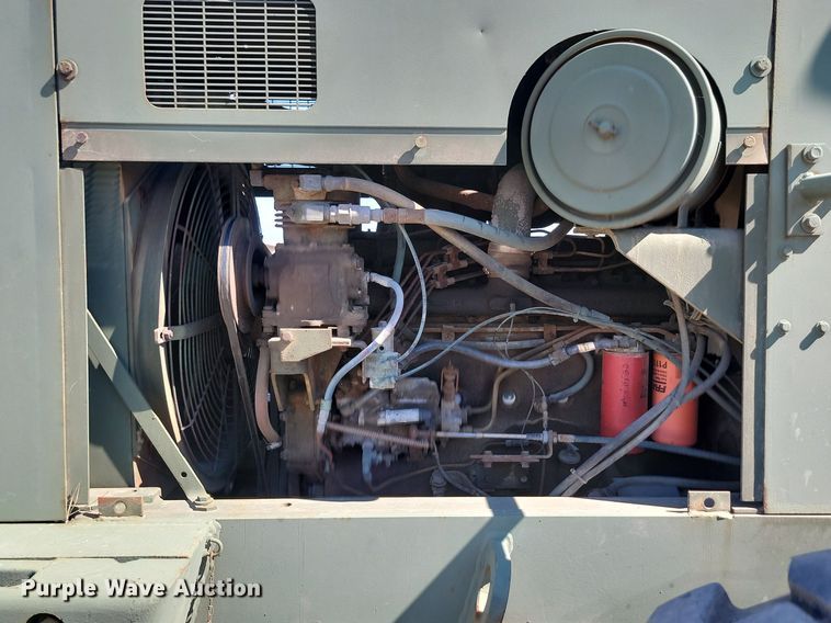 image for item NZ9961 1979 International  530 wheel loader