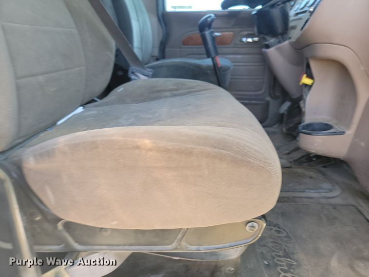 image for item NZ9970 2007 Peterbilt  385 semi truck