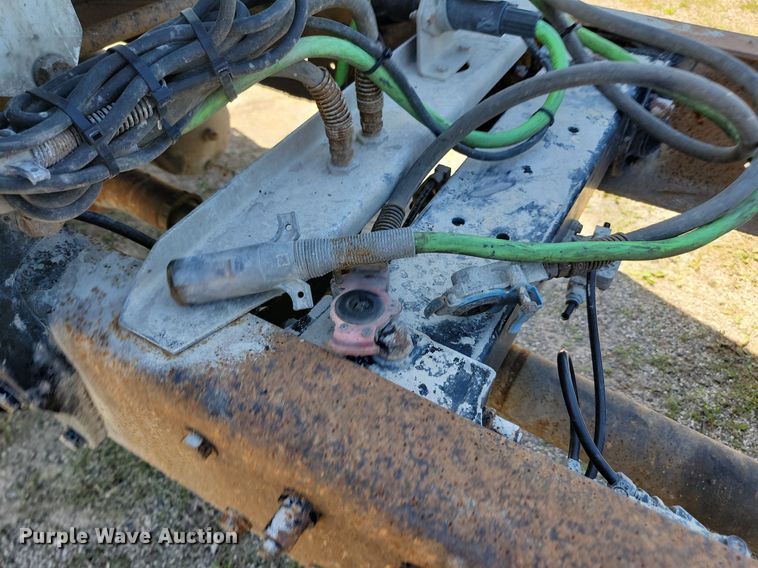 image for item NZ9971 2002 Peterbilt  378 semi truck