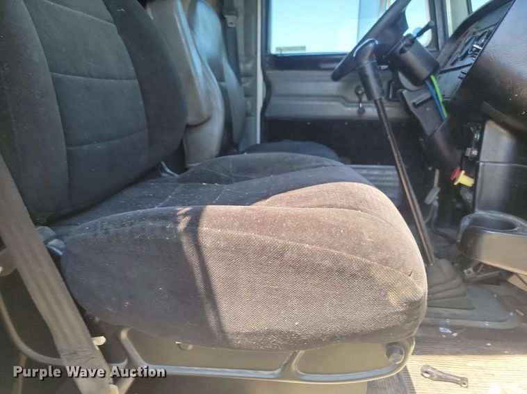 image for item NZ9971 2002 Peterbilt  378 semi truck