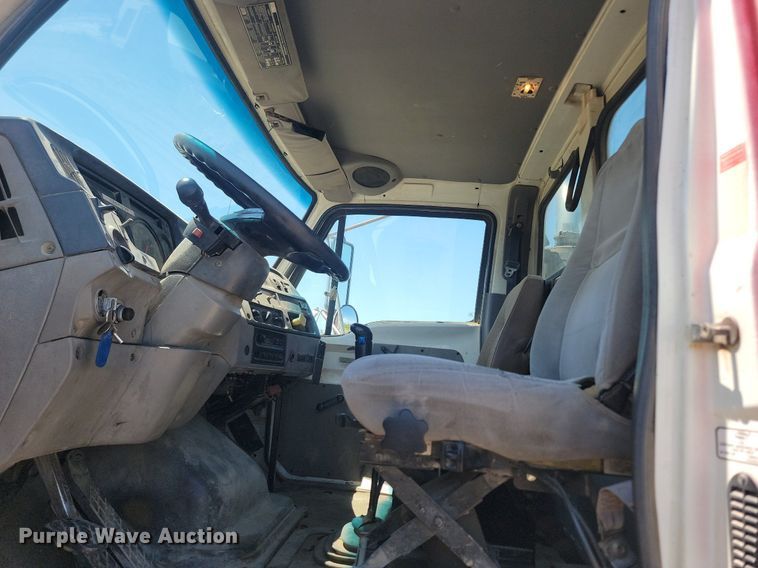 image for item NZ9972 1999 Sterling  LT9511 dump truck