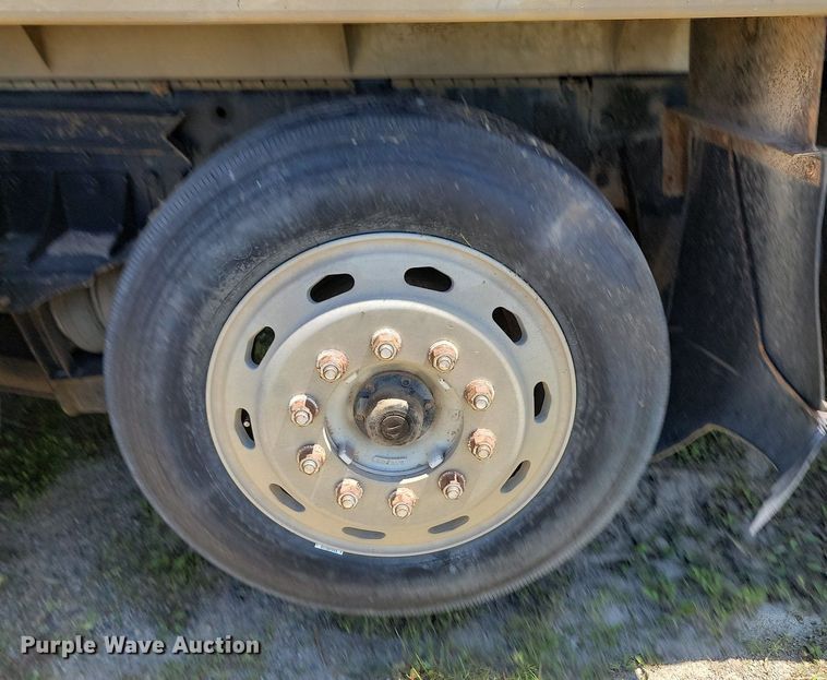 image for item NZ9972 1999 Sterling  LT9511 dump truck