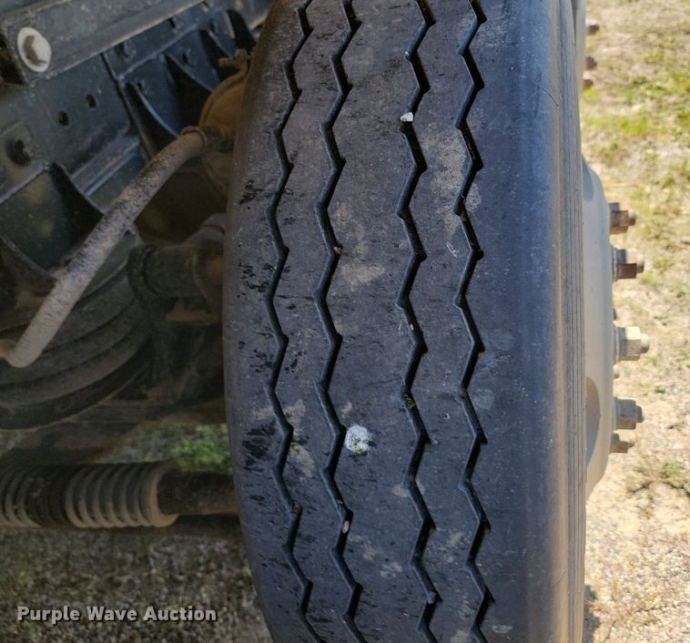 image for item NZ9972 1999 Sterling  LT9511 dump truck