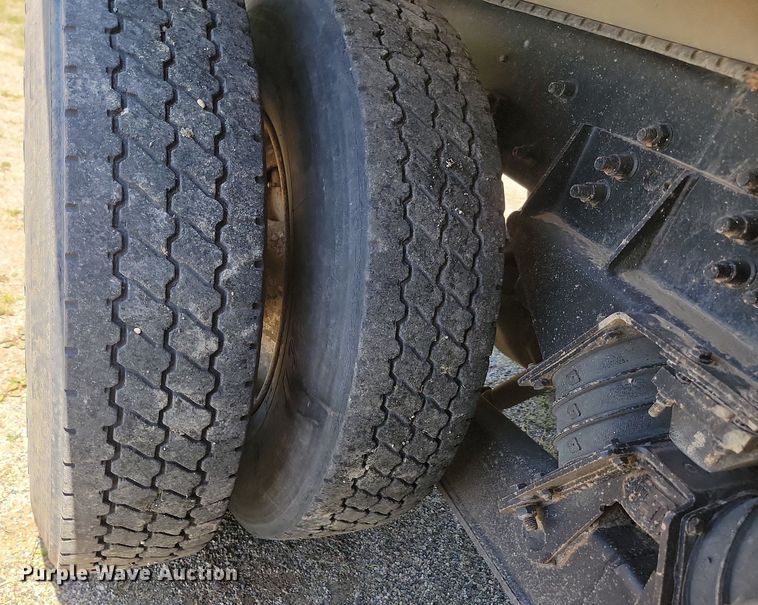 image for item NZ9972 1999 Sterling  LT9511 dump truck