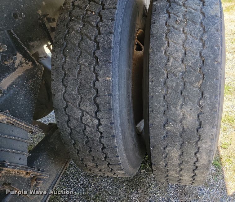 image for item NZ9972 1999 Sterling  LT9511 dump truck