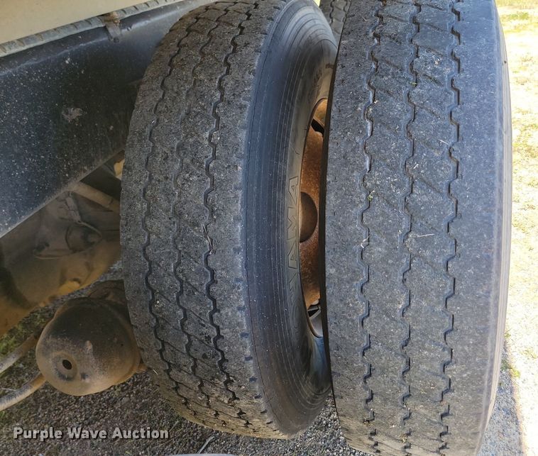 image for item NZ9972 1999 Sterling  LT9511 dump truck