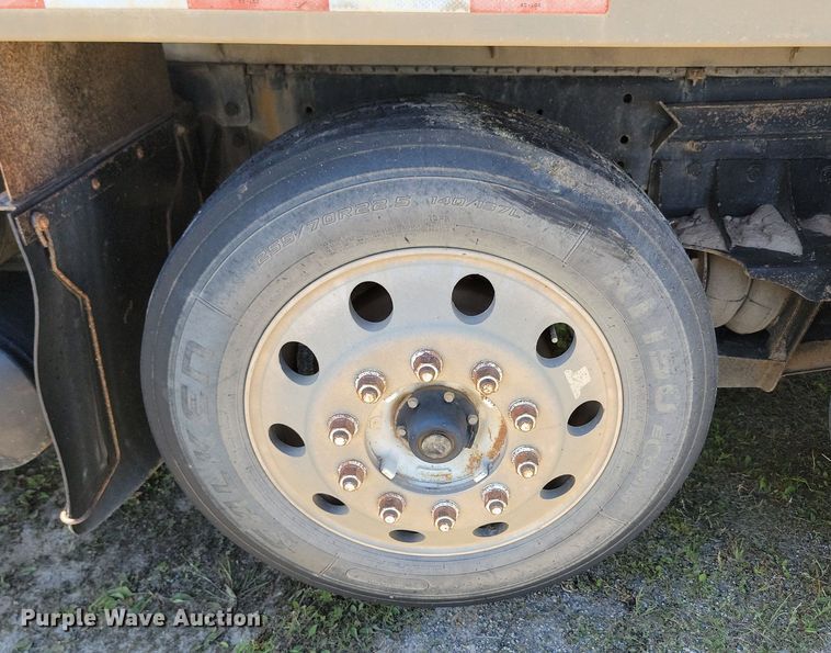 image for item NZ9972 1999 Sterling  LT9511 dump truck