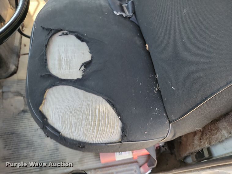 image for item NZ9973 1988 Ford  L7000 dump truck