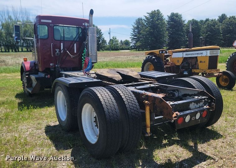 image for item NZ9974 2007 Kenworth  T800 semi truck