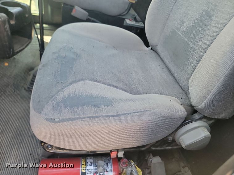 image for item NZ9974 2007 Kenworth  T800 semi truck