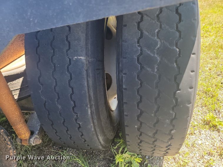 image for item NZ9974 2007 Kenworth  T800 semi truck