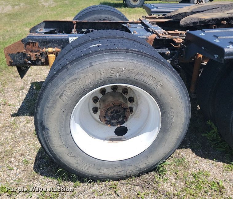 image for item NZ9974 2007 Kenworth  T800 semi truck