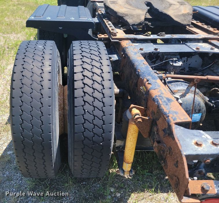 image for item NZ9974 2007 Kenworth  T800 semi truck