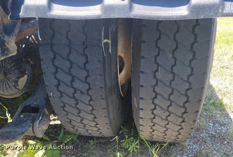 image for item NZ9974 2007 Kenworth  T800 semi truck