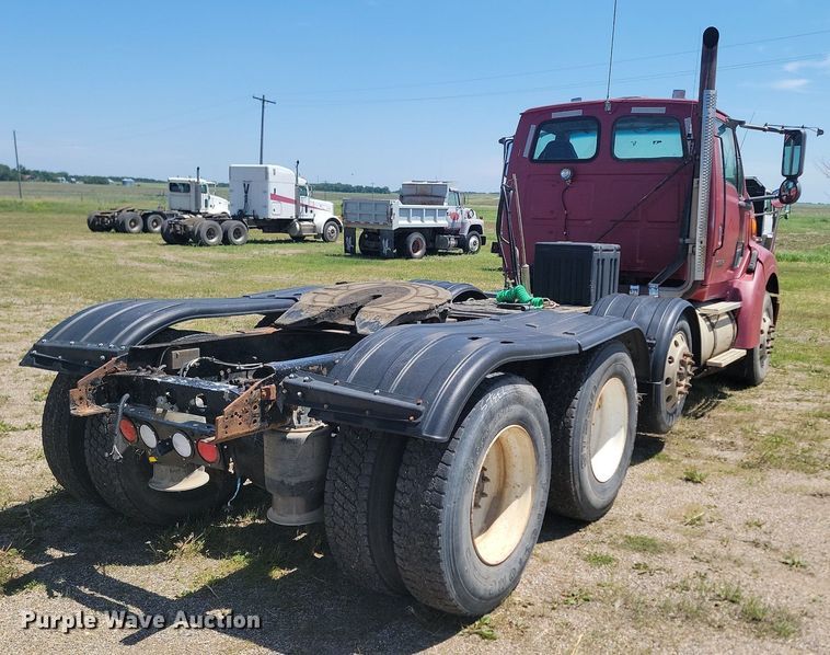 image for item NZ9975 2001 Sterling  AT9513 semi truck