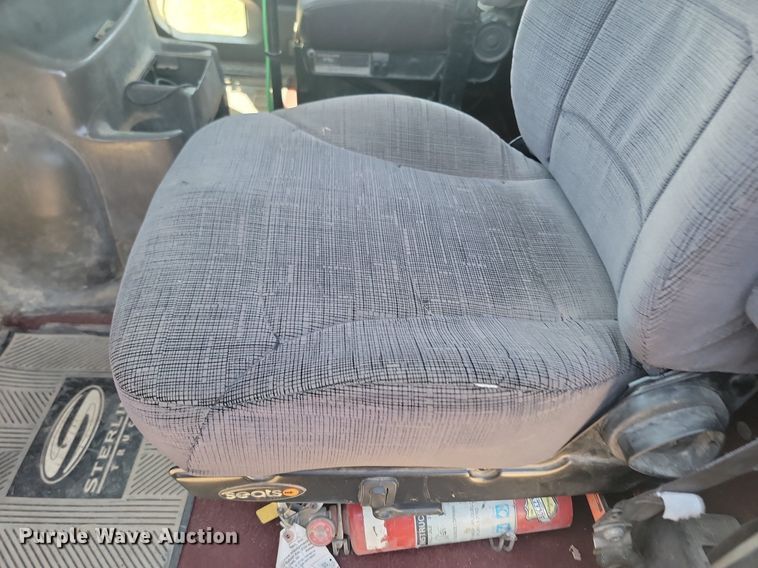 image for item NZ9975 2001 Sterling  AT9513 semi truck