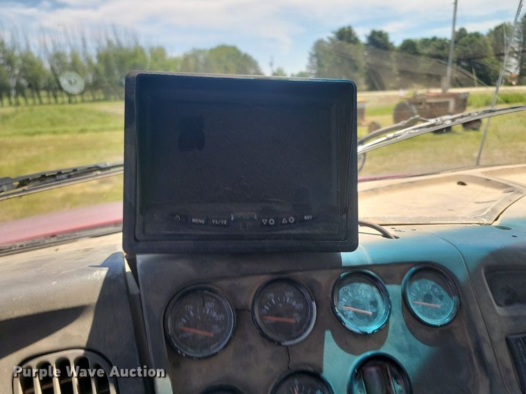 image for item NZ9975 2001 Sterling  AT9513 semi truck