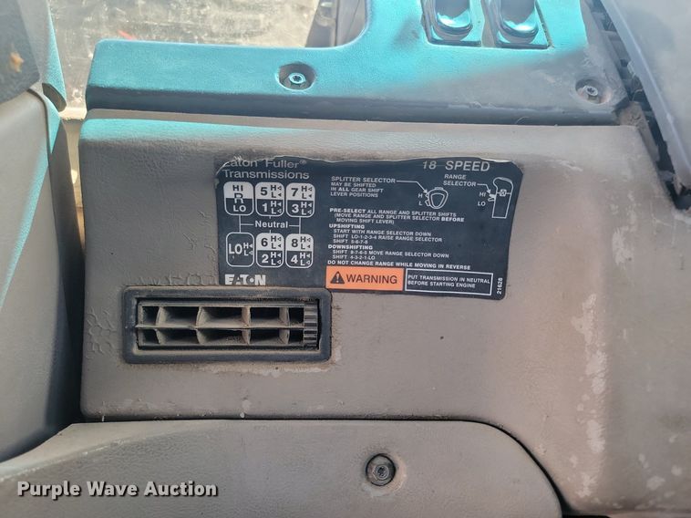 image for item NZ9975 2001 Sterling  AT9513 semi truck