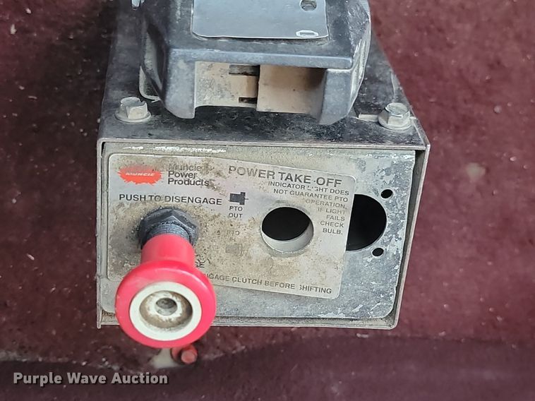 image for item NZ9975 2001 Sterling  AT9513 semi truck