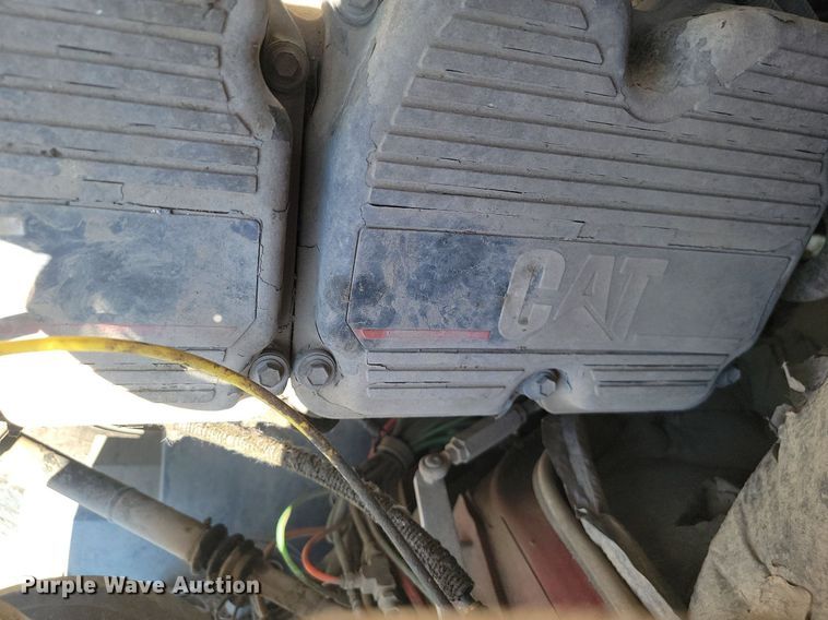 image for item NZ9975 2001 Sterling  AT9513 semi truck