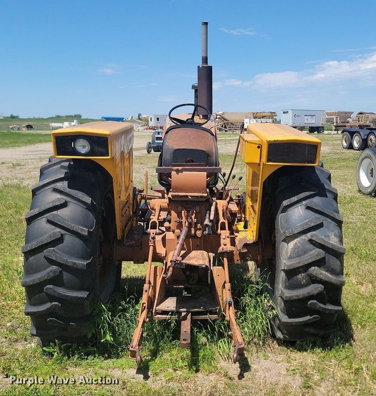 image for item NZ9976 1966 Minneapolis-Moline M670 tractor