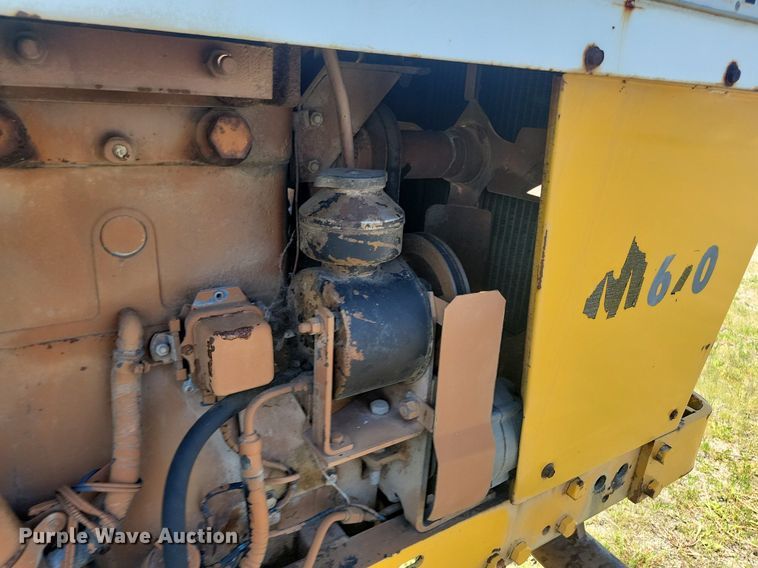 image for item NZ9976 1966 Minneapolis-Moline M670 tractor