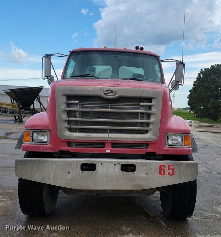 image for item NZ9980 2007 Sterling  LT9511 ready mix truck