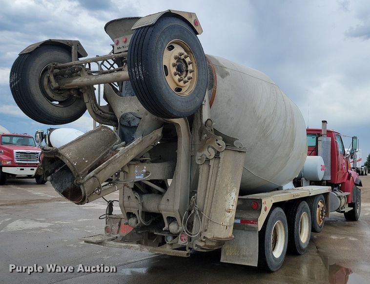 image for item NZ9980 2007 Sterling  LT9511 ready mix truck