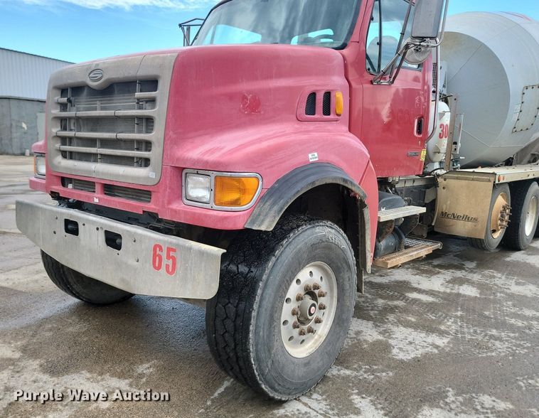 image for item NZ9980 2007 Sterling  LT9511 ready mix truck