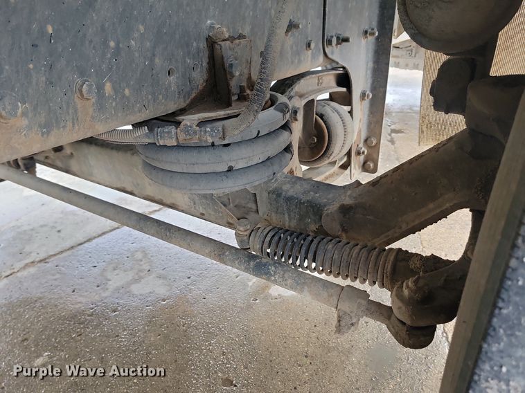 image for item NZ9980 2007 Sterling  LT9511 ready mix truck