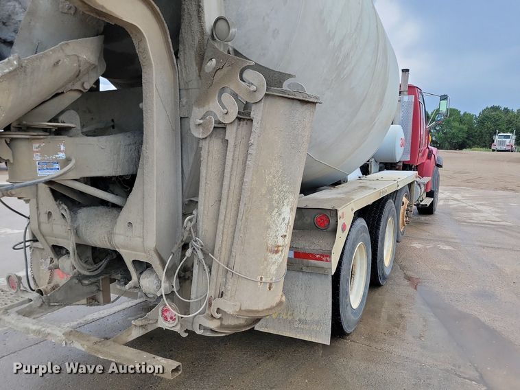 image for item NZ9980 2007 Sterling  LT9511 ready mix truck