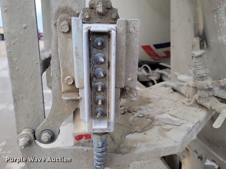 image for item NZ9980 2007 Sterling  LT9511 ready mix truck