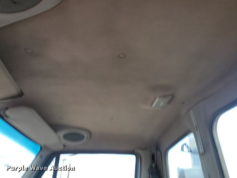 image for item NZ9980 2007 Sterling  LT9511 ready mix truck