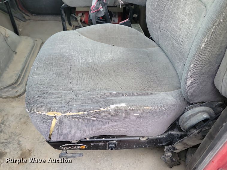 image for item NZ9980 2007 Sterling  LT9511 ready mix truck