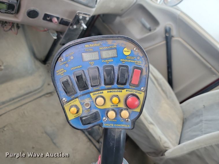 image for item NZ9980 2007 Sterling  LT9511 ready mix truck