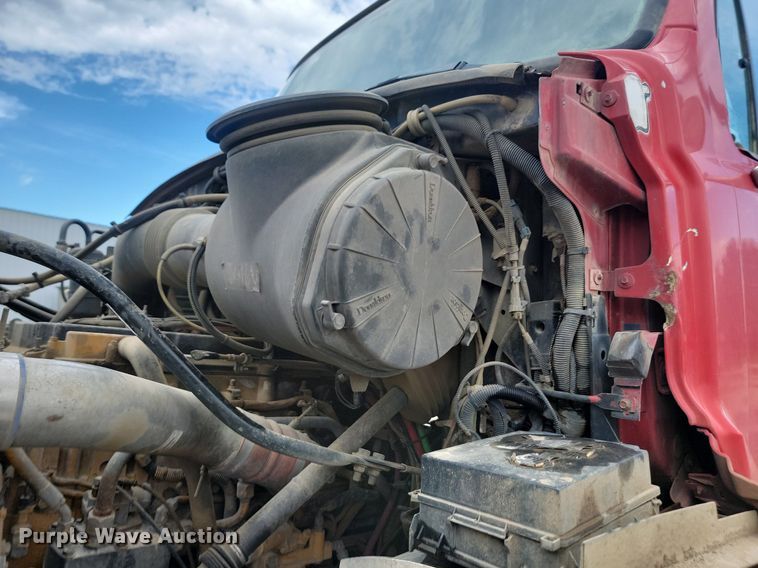 image for item NZ9980 2007 Sterling  LT9511 ready mix truck